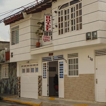 Hotel Ciudad Senora Buga Exteriér fotografie