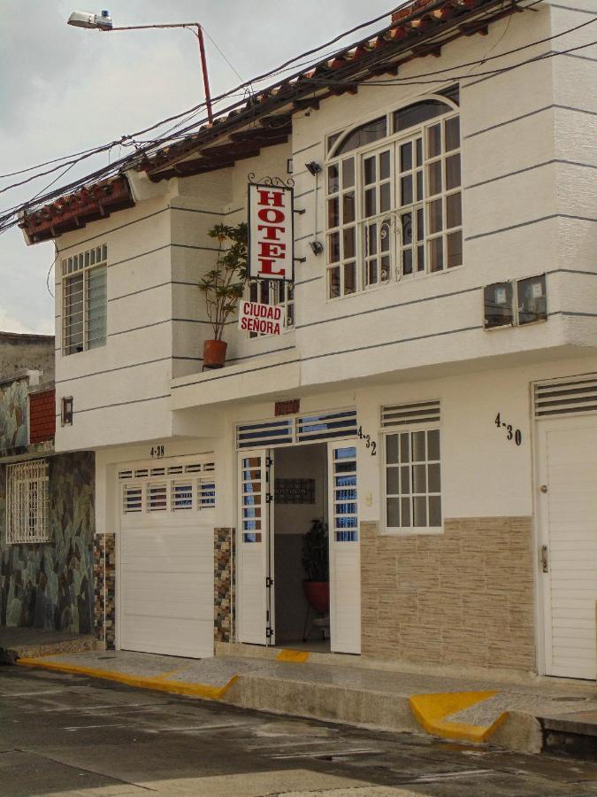 Hotel Ciudad Senora Buga Exteriér fotografie